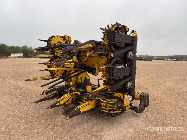 2010 New Holland FI470 Bec A Mais 10 Rangs 10 Row Corn Forage Harvester Header - Sundulan jagung: gambar 3 2010 New Holland FI470 Bec A Mais 10 Rangs 10 Row Corn Forage Harvester Header - Sundulan jagung: gambar 3
