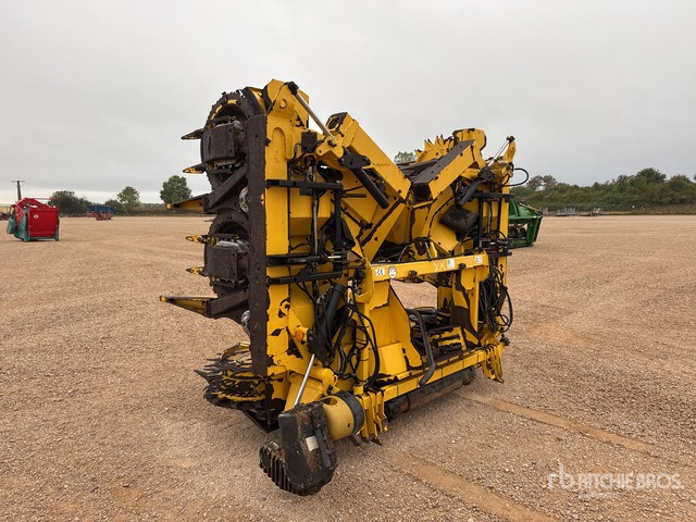 2010 New Holland FI470 Bec A Mais 10 Rangs 10 Row Corn Forage Harvester Header - Sundulan jagung: gambar 4 2010 New Holland FI470 Bec A Mais 10 Rangs 10 Row Corn Forage Harvester Header - Sundulan jagung: gambar 4