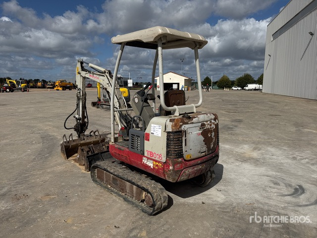 2010 Takeuchi TB016 Mini-Pelle Mini Excavator: <6.6t - Ekskavator mini: gambar 3 2010 Takeuchi TB016 Mini-Pelle Mini Excavator: <6.6t - Ekskavator mini: gambar 3