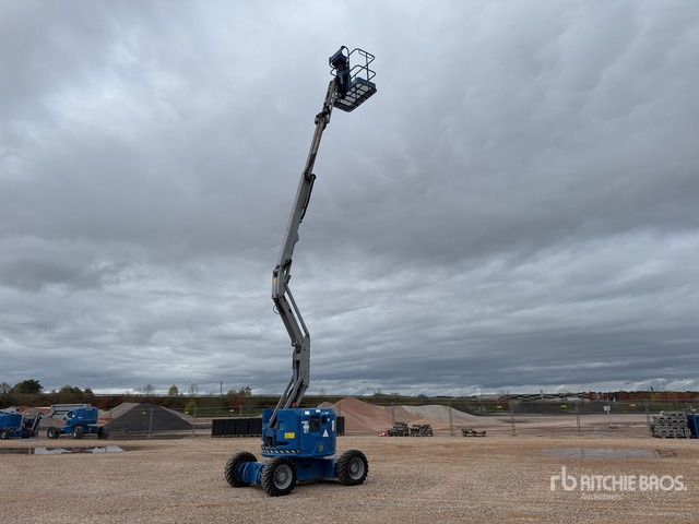 2012 Genie Z34/22 4WD Diesel Nacelle Articulee Articulating Boom Lift - Boom artikulasi: gambar 3 2012 Genie Z34/22 4WD Diesel Nacelle Articulee Articulating Boom Lift - Boom artikulasi: gambar 3