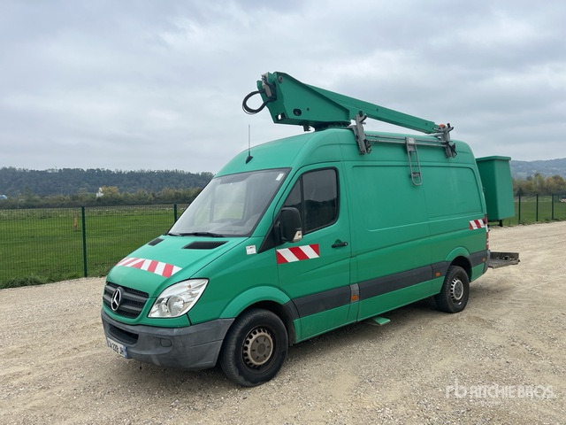 2012 Mercedes-Benz Sprinter 2011 COMILEV EN120TF2 12 m on 4 ... Bucket Truck - Platform udara yang dipasang di truk: gambar 2 2012 Mercedes-Benz Sprinter 2011 COMILEV EN120TF2 12 m on 4 ... Bucket Truck - Platform udara yang dipasang di truk: gambar 2