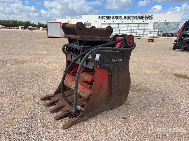 2012 Valuetech MB20 1100 mm Godet De Curage Excavator Crusher Bucket - Ember untuk Peralatan konstruksi: gambar 1 2012 Valuetech MB20 1100 mm Godet De Curage Excavator Crusher Bucket - Ember untuk Peralatan konstruksi: gambar 1