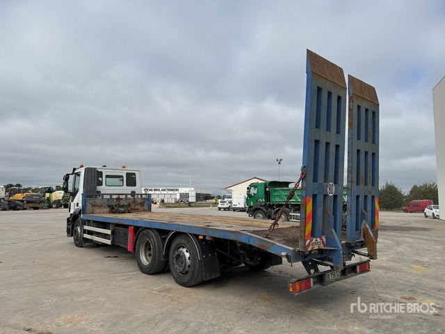 2013 Iveco 6x2 Camion Plateau Flatbed Truck - Truk pengangkut mobil: gambar 3 2013 Iveco 6x2 Camion Plateau Flatbed Truck - Truk pengangkut mobil: gambar 3