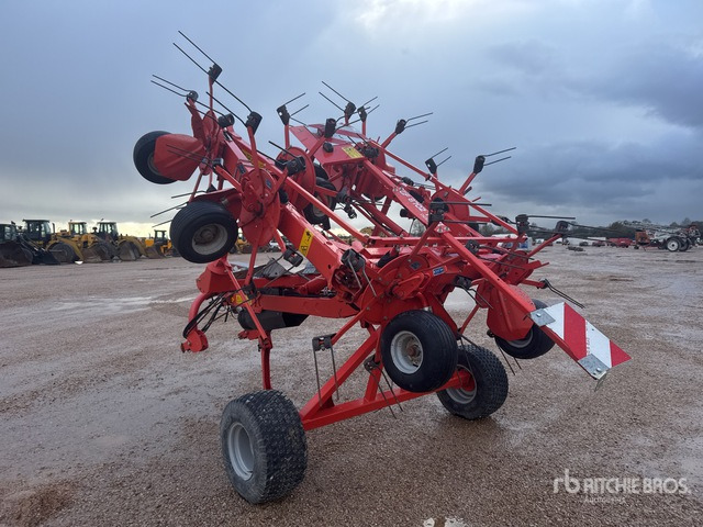 2013 Kuhn GF 8702 TG2 8.7 m Semi-Mount 8 Rotor Faneuse Hay Tedder - Tedder/ Menyapu: gambar 2 2013 Kuhn GF 8702 TG2 8.7 m Semi-Mount 8 Rotor Faneuse Hay Tedder - Tedder/ Menyapu: gambar 2