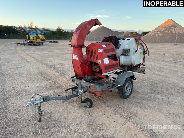 2014 Bugnot 55 BVN56 Broyeur A Vegetaux (Inoperable) Wood Chipper - Pemotong kayu: gambar 1 2014 Bugnot 55 BVN56 Broyeur A Vegetaux (Inoperable) Wood Chipper - Pemotong kayu: gambar 1