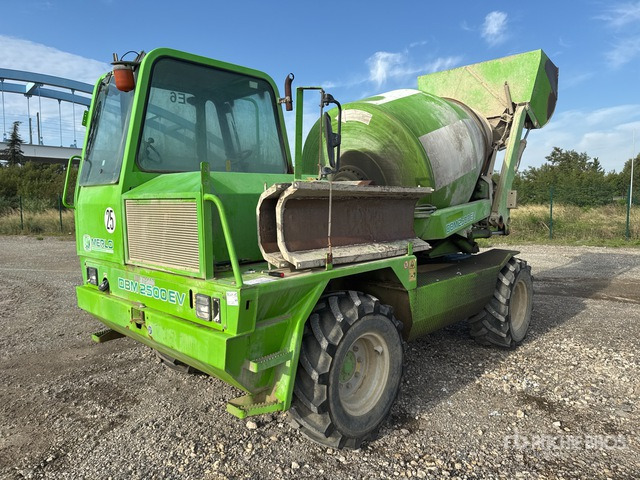 2014 Merlo DBM 2500 EV 4x4 Auto Betonniere 4x4 Mixer Truck - Truk pengaduk beton: gambar 2 2014 Merlo DBM 2500 EV 4x4 Auto Betonniere 4x4 Mixer Truck - Truk pengaduk beton: gambar 2