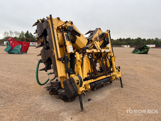 2014 New Holland 750SFIE Bec A Mais 10 Rangs 10 Row Corn Forage Harvester Header - Sundulan jagung: gambar 3 2014 New Holland 750SFIE Bec A Mais 10 Rangs 10 Row Corn Forage Harvester Header - Sundulan jagung: gambar 3