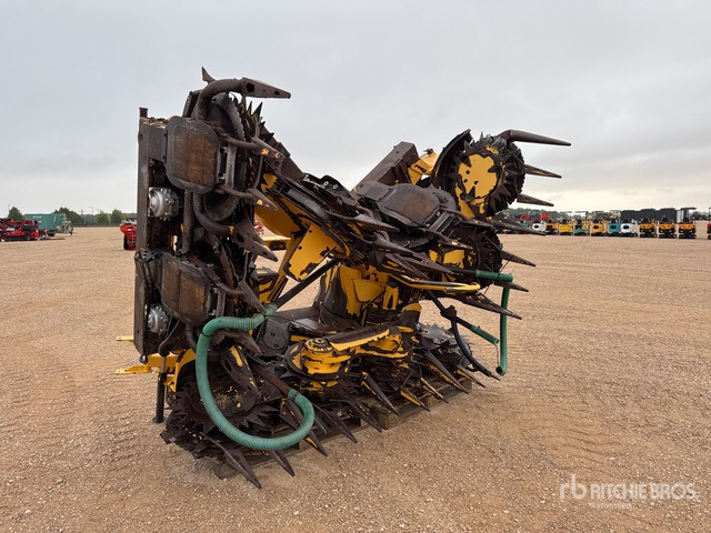 2014 New Holland 750SFIE Bec A Mais 10 Rangs 10 Row Corn Forage Harvester Header - Sundulan jagung: gambar 1 2014 New Holland 750SFIE Bec A Mais 10 Rangs 10 Row Corn Forage Harvester Header - Sundulan jagung: gambar 1