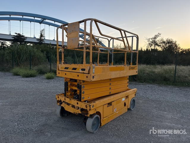 2015 Haulotte Compact12 Nacelle Ciseaux Electrique Electric Scissor Lift - Scissor lifts: gambar 1 2015 Haulotte Compact12 Nacelle Ciseaux Electrique Electric Scissor Lift - Scissor lifts: gambar 1
