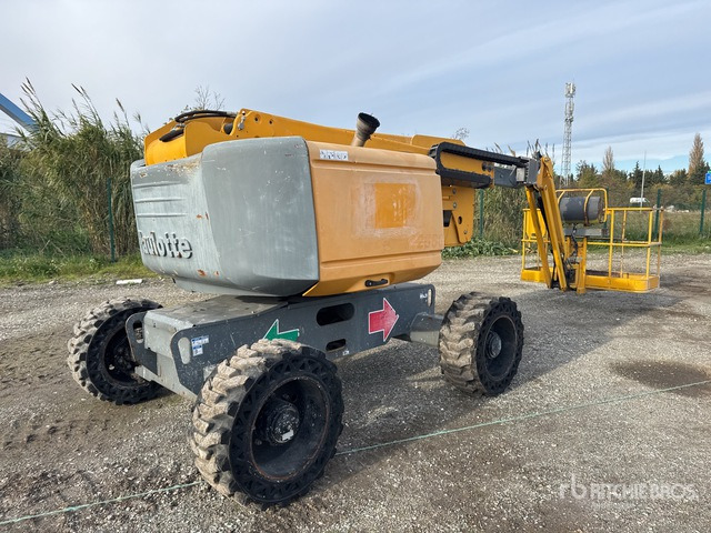 2015 Haulotte HA16RTJ 4WD Diesel Nacelle Articulee Articulating Boom Lift - Boom artikulasi: gambar 1 2015 Haulotte HA16RTJ 4WD Diesel Nacelle Articulee Articulating Boom Lift - Boom artikulasi: gambar 1