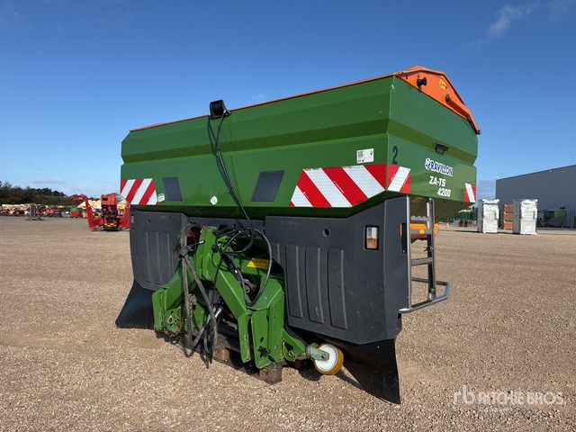 2017 Amazone ZA-TS 4200 54 m 3-Point 4200 L Epandeur A ... Fertilizer Spreader - Penyebar pupuk: gambar 4 2017 Amazone ZA-TS 4200 54 m 3-Point 4200 L Epandeur A ... Fertilizer Spreader - Penyebar pupuk: gambar 4