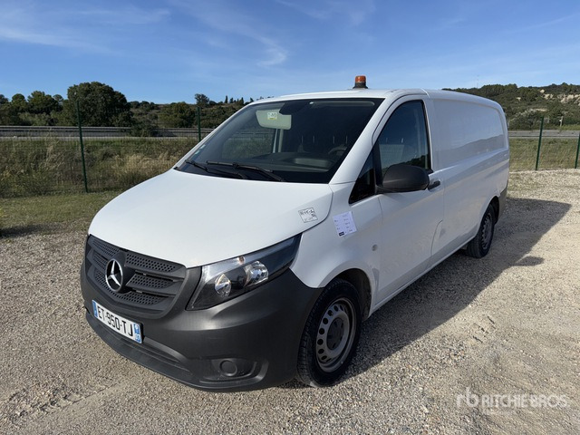 2018 Mercedes-Benz Vito 111 cdi Vehicule Utilitaire Cargo Van - Van kecil: gambar 1 2018 Mercedes-Benz Vito 111 cdi Vehicule Utilitaire Cargo Van - Van kecil: gambar 1