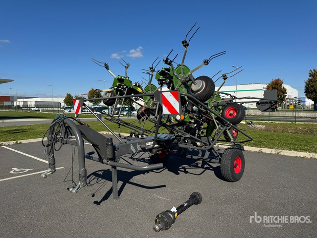 2019 Fendt Twister 901 T 9 m Semi-Mount 8 Rotor Faneuse ... Hay Tedder - Tedder/ Menyapu: gambar 2 2019 Fendt Twister 901 T 9 m Semi-Mount 8 Rotor Faneuse ... Hay Tedder - Tedder/ Menyapu: gambar 2