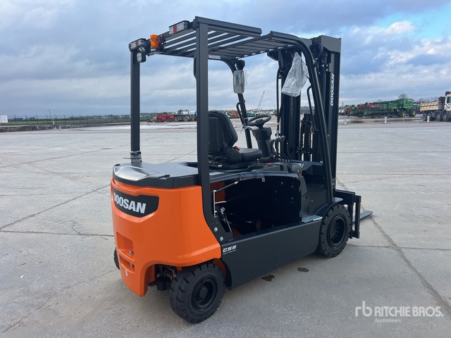 2023 Doosan B35X-7 PLUS 3500 kg (Unused) Electric Forklift - Forklift listrik: gambar 4 2023 Doosan B35X-7 PLUS 3500 kg (Unused) Electric Forklift - Forklift listrik: gambar 4