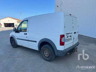 FORD TRANSIT Camion Fourgon - Truk box: gambar 2 FORD TRANSIT Camion Fourgon - Truk box: gambar 2