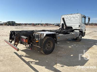 MERCEDES-BENZ ATEGO 1623 4x2 4x2 - Truk sasis: gambar 3 MERCEDES-BENZ ATEGO 1623 4x2 4x2 - Truk sasis: gambar 3