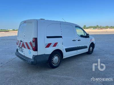 PEUGEOT PARTNER VU 4P 1 Vehicule Utilitaire - Van panel: gambar 3 PEUGEOT PARTNER VU 4P 1 Vehicule Utilitaire - Van panel: gambar 3
