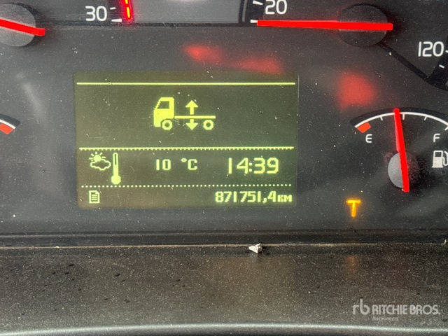 2011 Volvo FM450 4x2 Tracteur Routier S/A Sleeper Truck Tractor - Tractor head: gambar 3 2011 Volvo FM450 4x2 Tracteur Routier S/A Sleeper Truck Tractor - Tractor head: gambar 3