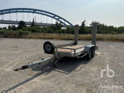 YSM PE351KP 3500 kg Remorque Porte-Engin - Semi-trailer low bed: gambar 1 YSM PE351KP 3500 kg Remorque Porte-Engin - Semi-trailer low bed: gambar 1