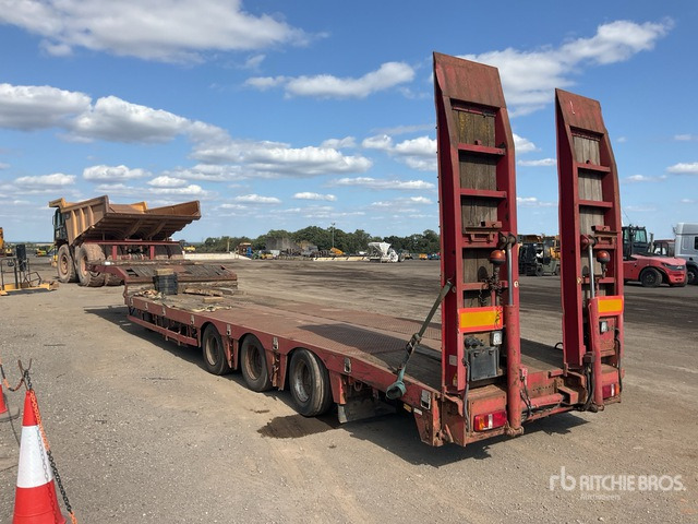 2006 Nooteboom OSD4803L 13 m Tri/A Single Drop Step Deck Trailer - Semi-trailer low bed: gambar 4 2006 Nooteboom OSD4803L 13 m Tri/A Single Drop Step Deck Trailer - Semi-trailer low bed: gambar 4
