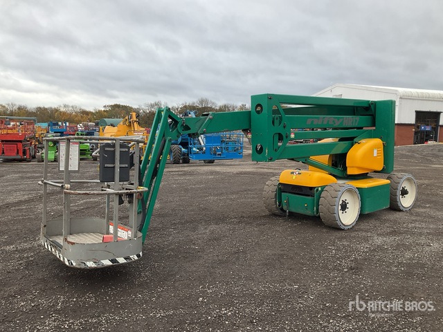 2008 Nifty-Lift HR17 2WD Electric (Inoperable) Articulating Boom Lift - Boom artikulasi: gambar 2 2008 Nifty-Lift HR17 2WD Electric (Inoperable) Articulating Boom Lift - Boom artikulasi: gambar 2