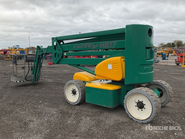 2008 Nifty-Lift HR17 2WD Electric (Inoperable) Articulating Boom Lift - Boom artikulasi: gambar 3 2008 Nifty-Lift HR17 2WD Electric (Inoperable) Articulating Boom Lift - Boom artikulasi: gambar 3