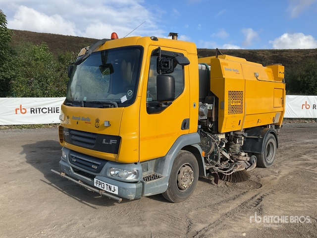 2013 DAF FA LF45 Sweeper Truck - Penyapu jalan: gambar 4 2013 DAF FA LF45 Sweeper Truck - Penyapu jalan: gambar 4