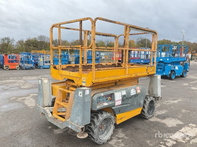 2014 Haulotte Compact 10DX 4x4 Diesel Scissor Lift - Scissor lifts: gambar 4 2014 Haulotte Compact 10DX 4x4 Diesel Scissor Lift - Scissor lifts: gambar 4