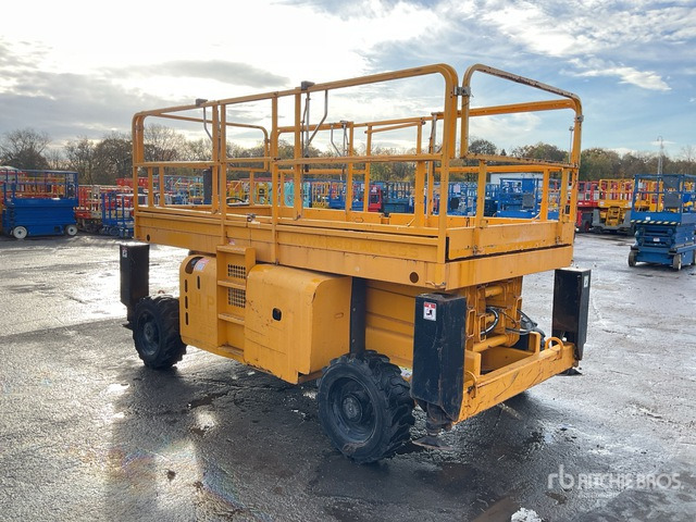 2014 Haulotte H12SDX 4x4 Diesel Scissor Lift - Scissor lifts: gambar 4 2014 Haulotte H12SDX 4x4 Diesel Scissor Lift - Scissor lifts: gambar 4