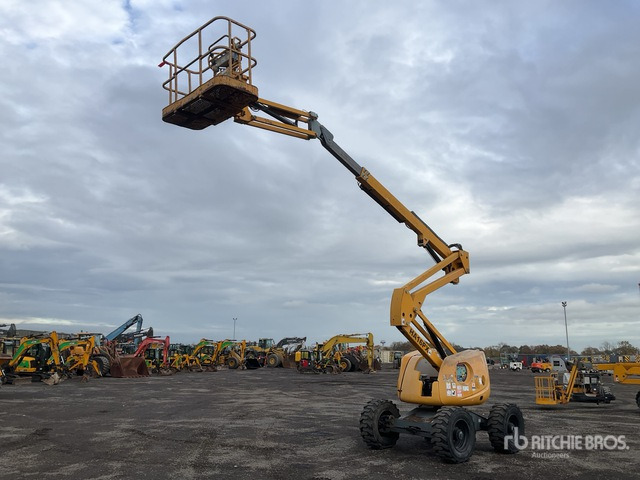 2014 Haulotte HA16PX 4WD Diesel Articulating Boom Lift - Boom artikulasi: gambar 2 2014 Haulotte HA16PX 4WD Diesel Articulating Boom Lift - Boom artikulasi: gambar 2