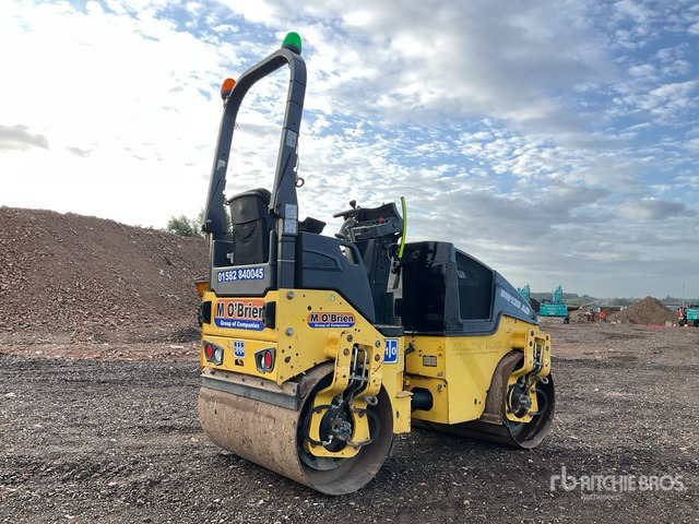 2015 Bomag 120AD-5 Double Drum Roller - Roller jalan: gambar 3 2015 Bomag 120AD-5 Double Drum Roller - Roller jalan: gambar 3