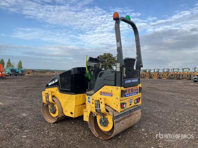 2015 Bomag 120AD-5 Double Drum Roller - Roller jalan: gambar 4 2015 Bomag 120AD-5 Double Drum Roller - Roller jalan: gambar 4