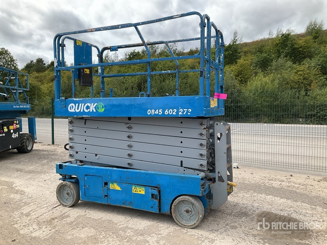 2015 Genie GS-4047 Electric (Inoperable) Scissor Lift - Scissor lifts: gambar 3 2015 Genie GS-4047 Electric (Inoperable) Scissor Lift - Scissor lifts: gambar 3