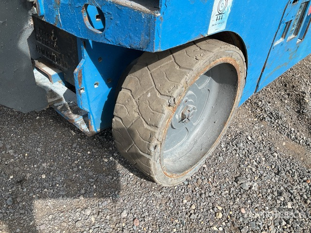 2015 Genie GS-4047 Electric Scissor Lift - Scissor lifts: gambar 5 2015 Genie GS-4047 Electric Scissor Lift - Scissor lifts: gambar 5