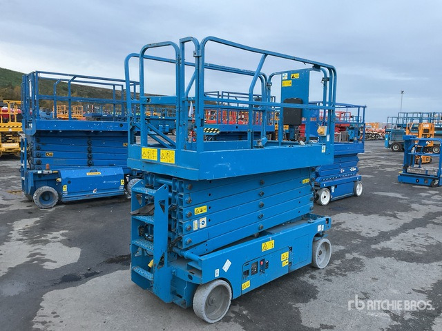2015 Genie GS4047 Electric Scissor Lift - Scissor lifts: gambar 4 2015 Genie GS4047 Electric Scissor Lift - Scissor lifts: gambar 4
