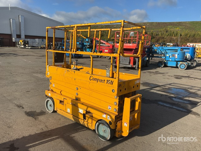 2015 Haulotte Compact 10N Electric Scissor Lift - Scissor lifts: gambar 4 2015 Haulotte Compact 10N Electric Scissor Lift - Scissor lifts: gambar 4