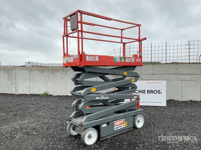 2015 Skyjack SJ 3226 2015 Skyjack SJ3226 Scissor Lift Scissor Lift - Scissor lifts: gambar 1 2015 Skyjack SJ 3226 2015 Skyjack SJ3226 Scissor Lift Scissor Lift - Scissor lifts: gambar 1