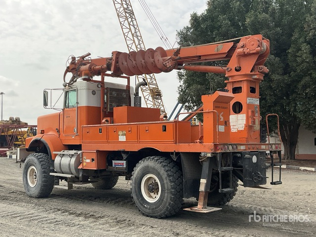 1995 Kenworth C500 Simon Telelect 92-45 on 4x4 Drill Truck - Mesin pemotong chopper/ Mulcher: gambar 4 1995 Kenworth C500 Simon Telelect 92-45 on 4x4 Drill Truck - Mesin pemotong chopper/ Mulcher: gambar 4