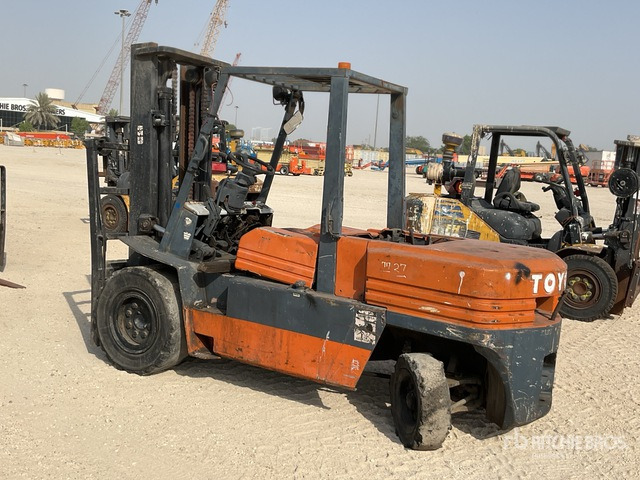 1995 Toyota 5FDA50 5 ton (Inoperable) Forklift - Forklift diesel: gambar 4 1995 Toyota 5FDA50 5 ton (Inoperable) Forklift - Forklift diesel: gambar 4