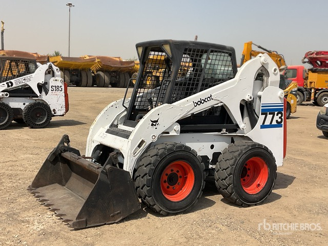 2001 Bobcat 773 Skid Steer Loader - Skid steer: gambar 2 2001 Bobcat 773 Skid Steer Loader - Skid steer: gambar 2