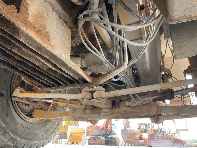 Truk batu/ Dumper iebes 2001 Komatsu HD785-5: gambar 6