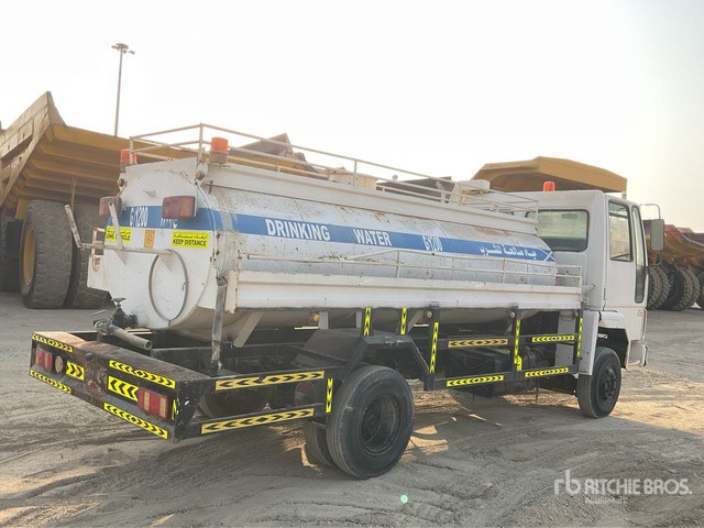 2002 Iveco Cargo 712 5000 L 4x2 Water Truck - Truk tangki: gambar 5 2002 Iveco Cargo 712 5000 L 4x2 Water Truck - Truk tangki: gambar 5