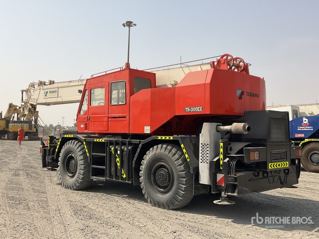 2002 Tadano TR300 EX 30 ton 4x4x4 Rough Terrain Crane - Derek medan kasar: gambar 4 2002 Tadano TR300 EX 30 ton 4x4x4 Rough Terrain Crane - Derek medan kasar: gambar 4