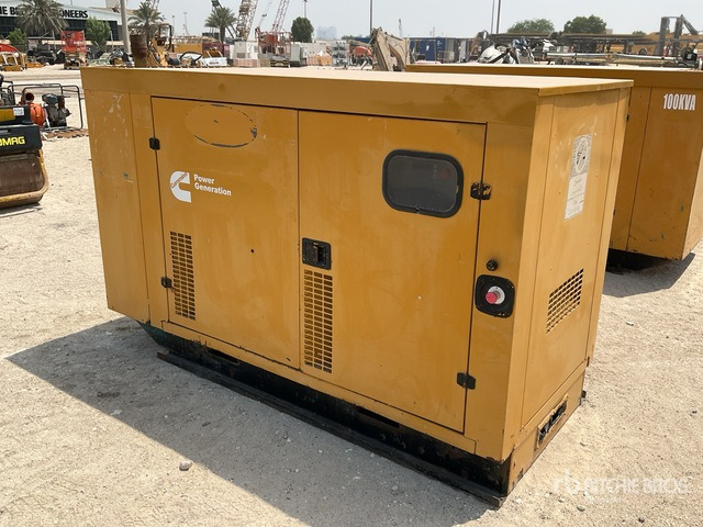 2005 Cummins 100 kVA Skid-Mounted Generator Set - Genset: gambar 1 2005 Cummins 100 kVA Skid-Mounted Generator Set - Genset: gambar 1
