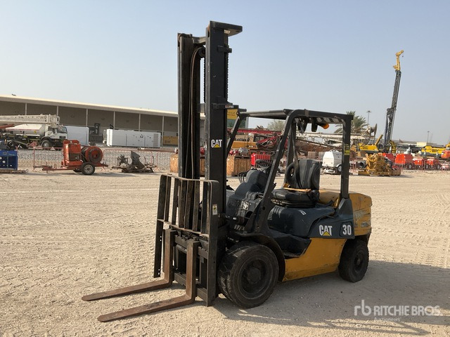 2006 Cat DE30NT 3 ton Forklift - Forklift diesel: gambar 1 2006 Cat DE30NT 3 ton Forklift - Forklift diesel: gambar 1