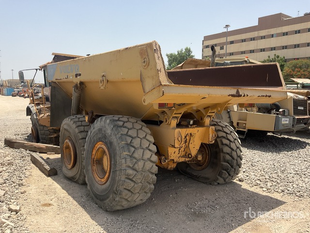 2006 Volvo A40D (Inoperable) Articulated Dump Truck - Tempat sampah artikulasi: gambar 4 2006 Volvo A40D (Inoperable) Articulated Dump Truck - Tempat sampah artikulasi: gambar 4