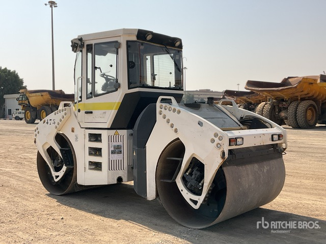2007 Bomag BW161AD-4 Double Drum Roller - Roller jalan: gambar 4 2007 Bomag BW161AD-4 Double Drum Roller - Roller jalan: gambar 4