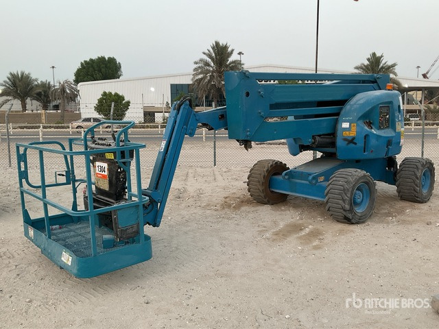2007 JLG 450AJ 4WD Diesel Articulating Boom Lift - Boom artikulasi: gambar 3 2007 JLG 450AJ 4WD Diesel Articulating Boom Lift - Boom artikulasi: gambar 3