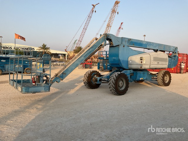 2008 Genie Z-135 4WD Diesel Articulating Boom Lift - Boom artikulasi: gambar 2 2008 Genie Z-135 4WD Diesel Articulating Boom Lift - Boom artikulasi: gambar 2