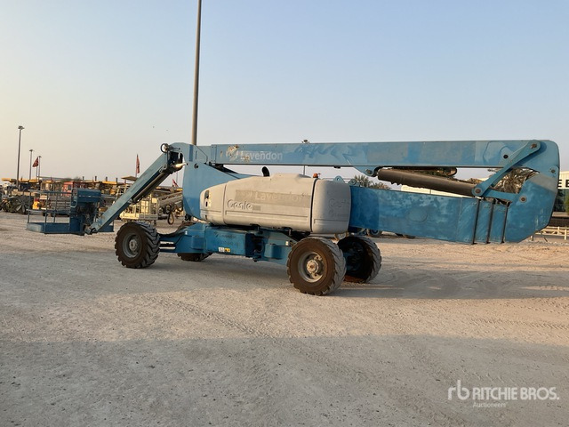 2008 Genie Z-135 4WD Diesel Articulating Boom Lift - Boom artikulasi: gambar 4 2008 Genie Z-135 4WD Diesel Articulating Boom Lift - Boom artikulasi: gambar 4